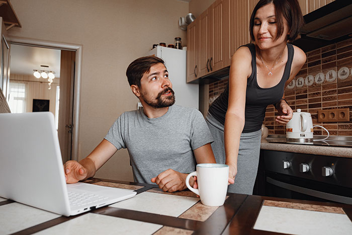 Mama's Boy Funds Mom's Fancy Trips, Skeptical Fianc&eacute;e Questions How Things Will Work After Marriage