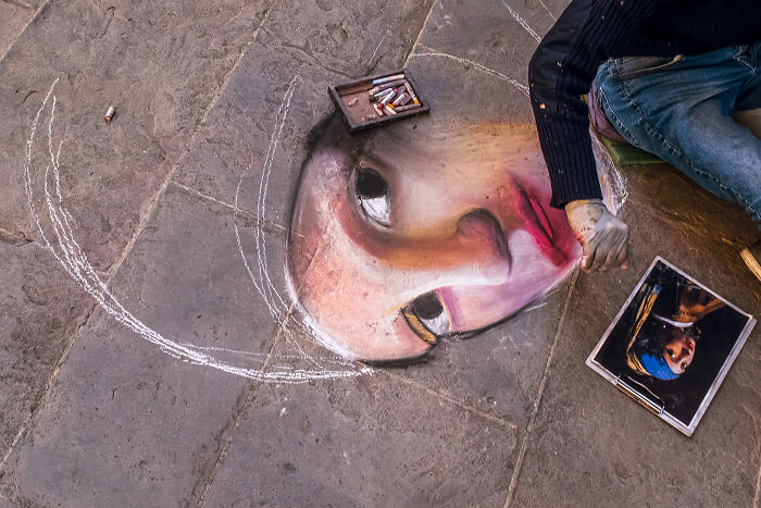 80 Street Photos By Dan Morris That Capture Cities From Perspectives Most People Miss