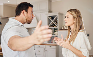 Toxic Fiancée Airs All Their Dirty Laundry, Guy’s Friends Finally Decide To Break Their Silence