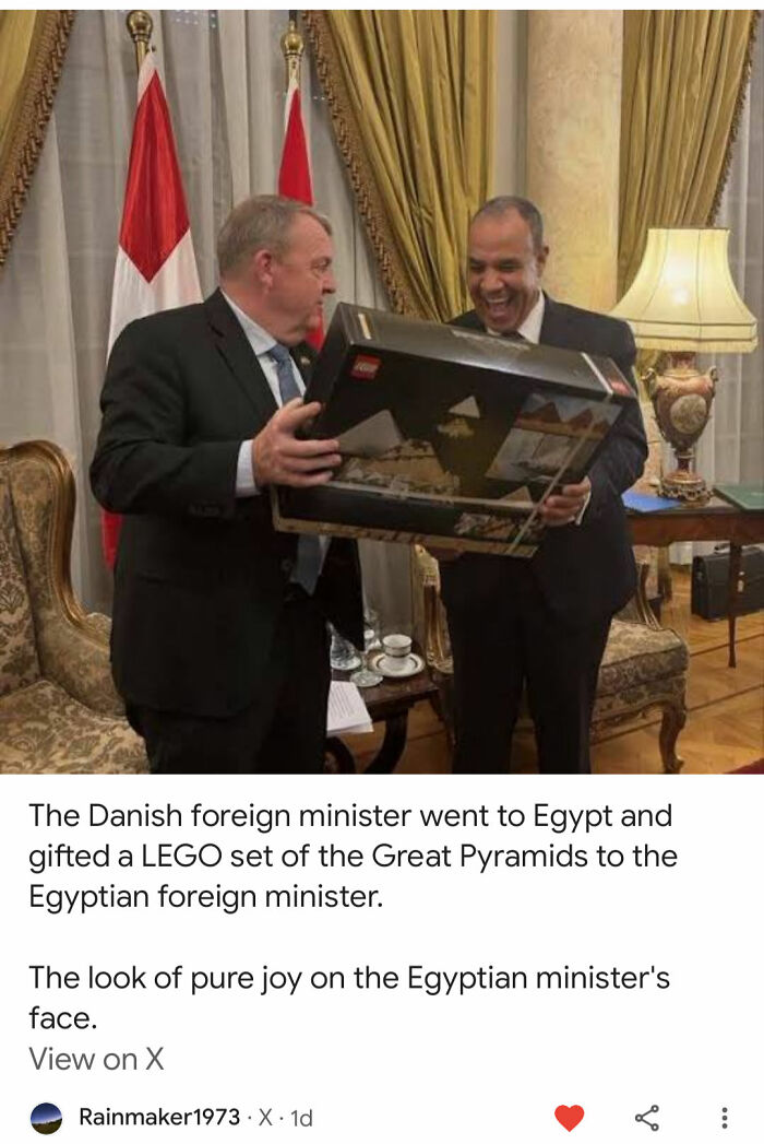 Danish foreign minister gifting Great Pyramids LEGO set to Egyptian minister