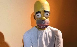 48 Wonderfully Terrible Wax Statues That Might Actually Amuse You