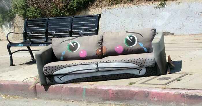 67 Couches That Would Make Any Interior Designer Want To Lie Down, But Not On Them