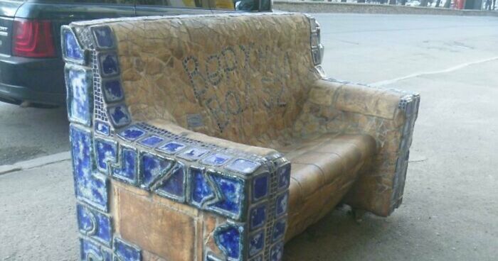 67 Couches That Would Make Any Interior Designer Want To Lie Down, But Not On Them