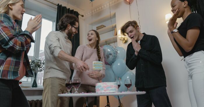 A Gender Reveal Cake Turns Celebration Into Chaos After Baby Daddy Makes A Shocking Accusation