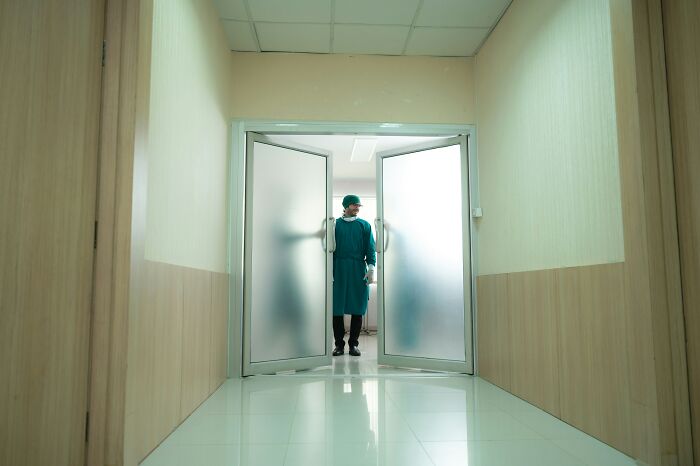54 Creepy Things Hospital Staff Have Witnessed That Sound Straight Out Of A Horror Movie
