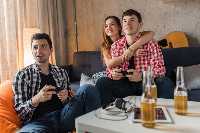 GF's Guy Bestie Hijacks Couple's Home, She Sparks A Massive Feud As BF Finally Snaps And Says Enough GF's Guy Bestie Hijacks Couple's Home, She Sparks A Massive Feud As BF Finally Snaps And Says Enough