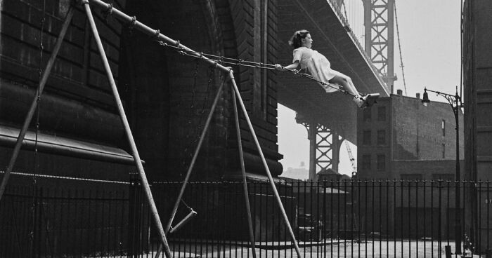 63 Real And Charming Photos That Captured Special And Mundane Moments Of The Past Decades