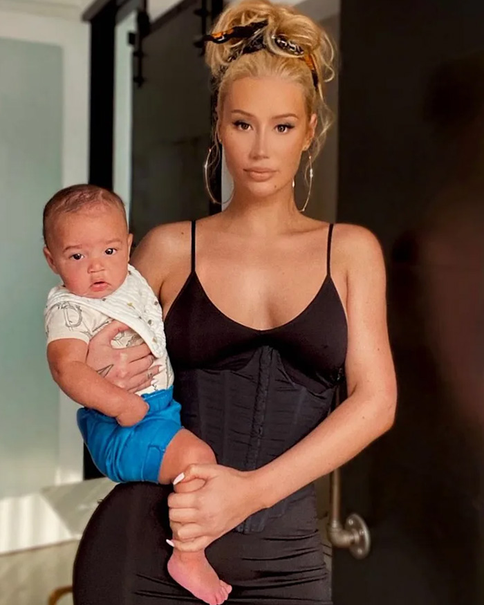Iggy Azalea holding her son in a post about his citizenship revelation Iggy Azalea holding her son in a post about his citizenship revelation