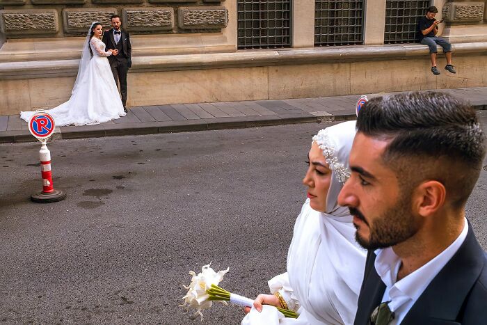 80 Street Photos By Dan Morris That Capture Cities From Perspectives Most People Miss