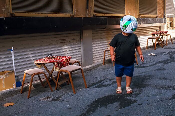 80 Street Photos By Dan Morris That Capture Cities From Perspectives Most People Miss