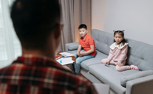 Guy Spends 12 Years Acting Like A Parent To Widow’s Kids, Gutted After Learning He’s Just A Friend