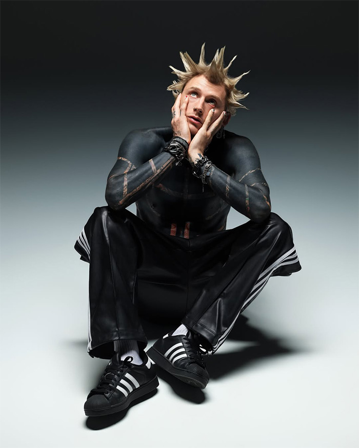 Machine Gun Kelly Reveals Frightening Side Effects Of Covering Body In Tattoo Ink, Doctors Unveil The Dangers Machine Gun Kelly Reveals Frightening Side Effects Of Covering Body In Tattoo Ink, Doctors Unveil The Dangers