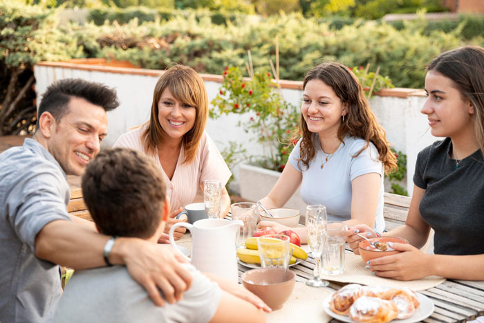Delulu Mom Wants A Perfect Blended Family, Throws A Hissy Fit When Kids Reject Her Ideology Delulu Mom Wants A Perfect Blended Family, Throws A Hissy Fit When Kids Reject Her Ideology