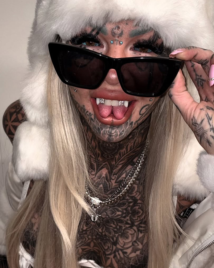 &lsquo;Most Tattooed Woman&rsquo; Crosses Continents To Undergo &lsquo;Highly Illegal&rsquo; Procedure Forbidden In Many Countries