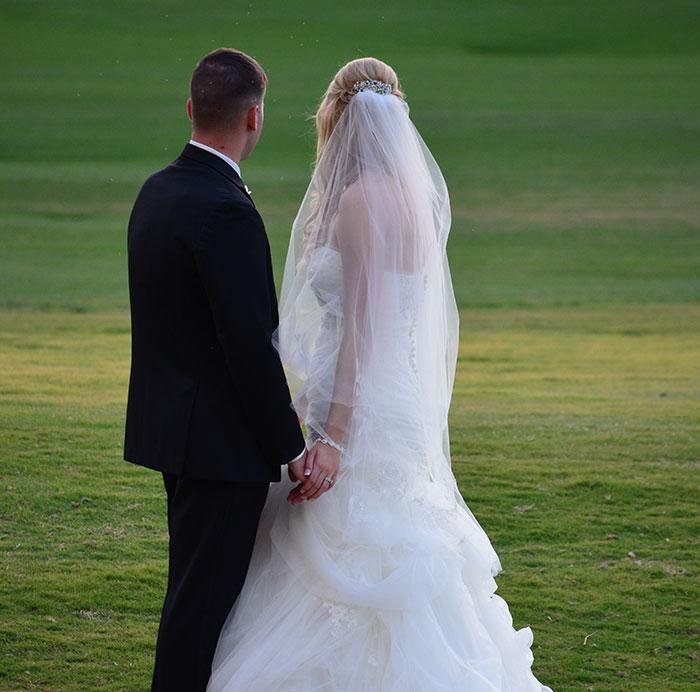 Couple Gets Annoyed That SIL With Cancer Is Taking Away From Their Wedding, It's Way Worse Than That Couple Gets Annoyed That SIL With Cancer Is Taking Away From Their Wedding, It's Way Worse Than That