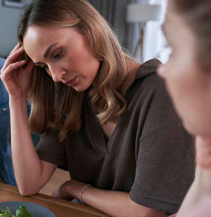 Couple Gets Annoyed That SIL With Cancer Is Taking Away From Their Wedding, It's Way Worse Than That Couple Gets Annoyed That SIL With Cancer Is Taking Away From Their Wedding, It's Way Worse Than That