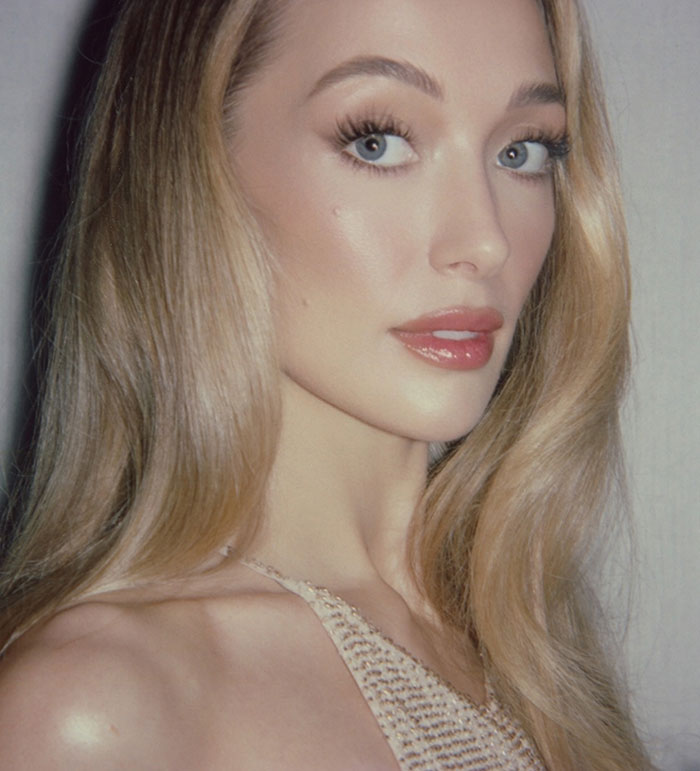 31-Year-Old British Model Branded "Most Beautiful Woman Alive" After Viral Moment At Miami Swim Week 31-Year-Old British Model Branded "Most Beautiful Woman Alive" After Viral Moment At Miami Swim Week