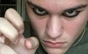33 Posts Of People Acting Tough, Aggressive And Strong But They’re Actually Just Cringe (New Pics)