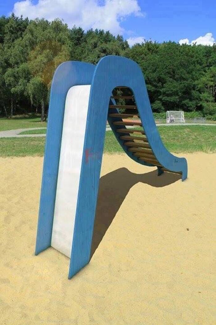 A children's slide with steps on the wrong side, an amusing You Had One Job Fail.