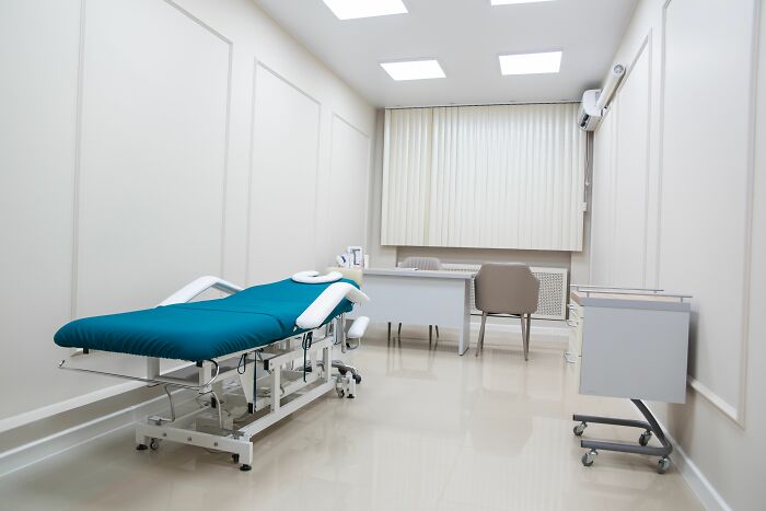 54 Creepy Things Hospital Staff Have Witnessed That Sound Straight Out Of A Horror Movie