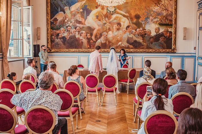 77 Wedding Guest Horror Stories That Left Couples Speechless