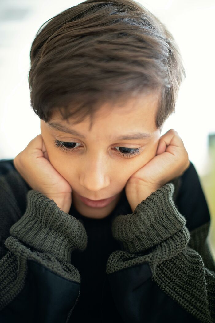 “They Have Red Eyes And No Face Or Body”: 69 Times Kids Freaked Out Their Parents By Saying Unsettling Things
