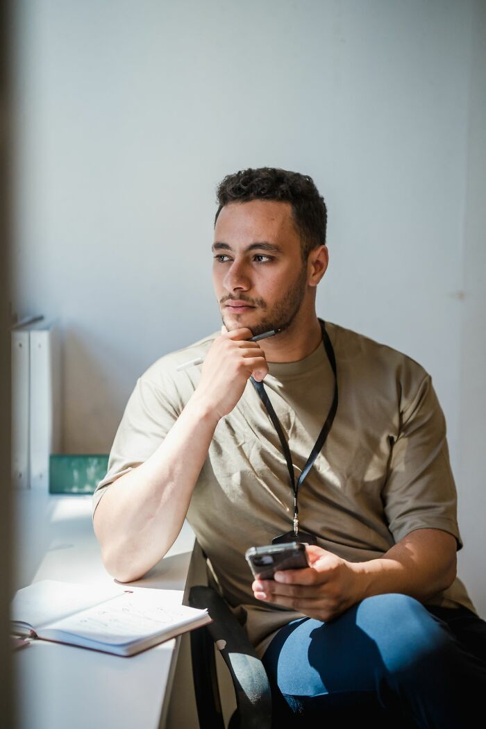 A man contemplating the dynamics of polygamist families.