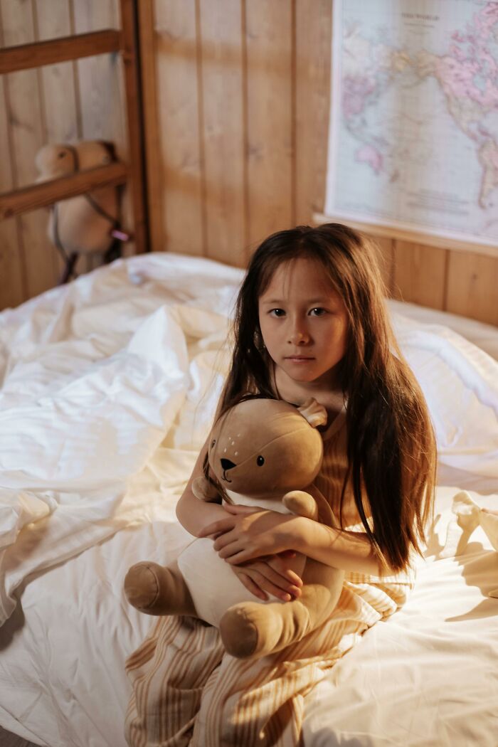 “They Have Red Eyes And No Face Or Body”: 69 Times Kids Freaked Out Their Parents By Saying Unsettling Things