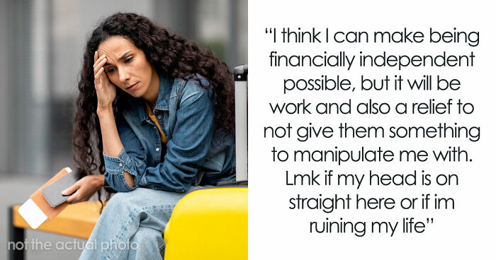 20YO Gets $4K Grant To Go On NYC Research Trip, Worried Parents Threaten To Cut Her Off