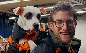 This Content Creator Carries Shelter Dogs Around NYC In A Backpack To Help Them Get Adopted