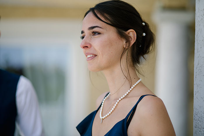 Woman Becomes Estranged From Beloved Brother After Fake Wedding Drama Destroys Trust Woman Becomes Estranged From Beloved Brother After Fake Wedding Drama Destroys Trust
