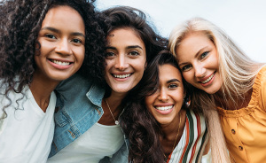 Scientists Reveal Why Women Are Often Seen As More Attractive Than Men — And Guys Won’t Like It