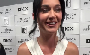 “Implants Going Bad?”: Katy Perry’s Red Carpet Appearance Goes Viral As Fans Zoom In On One Unexpected Detail