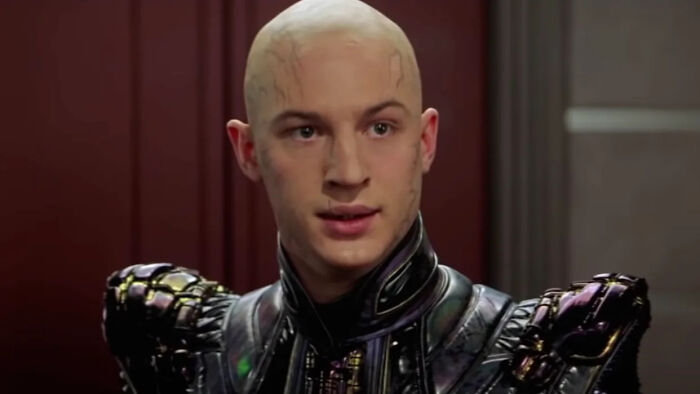 Character from Star Trek with bald head and sci-fi costume
