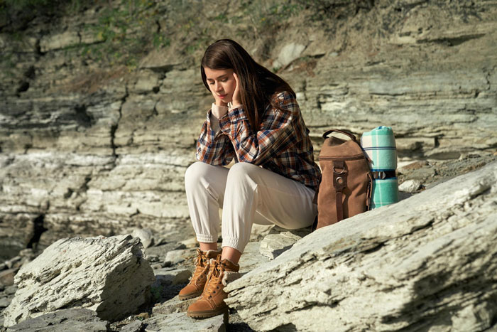 Woman Plans A Casual Hike With Friends, Ends Up Stranded On A Route Better Suited For Bikes And ATVs Woman Plans A Casual Hike With Friends, Ends Up Stranded On A Route Better Suited For Bikes And ATVs