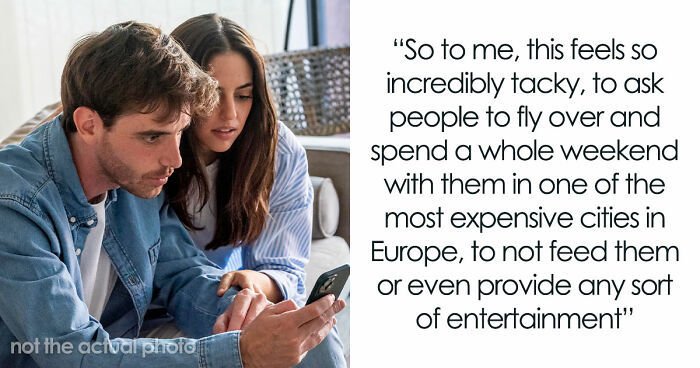 Couple Calls Their Wedding “Unique”, But Guests Say It Feels Like An Unorganized Weekend Getaway