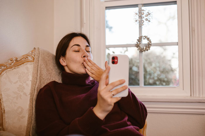 Uncle Hears One Detail About Niece's Long-Distance Boyfriend, Starts Asking Important Questions Uncle Hears One Detail About Niece's Long-Distance Boyfriend, Starts Asking Important Questions