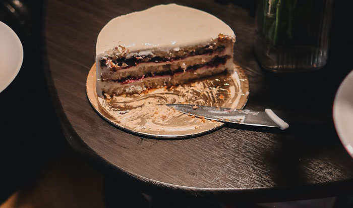 Partially eaten cake symbolizing betrayal in fake friend stories