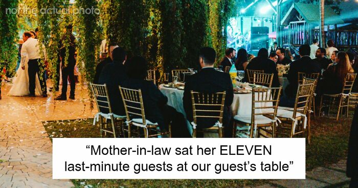 “Tried To Make Out With The Groom”: 77 Wedding Guests Who Made Everything About Themselves