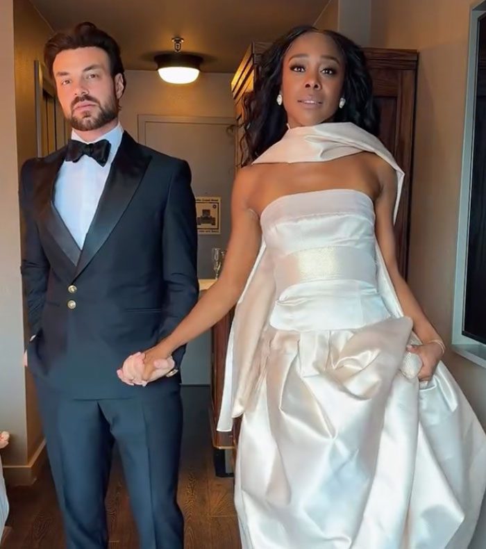 Taylor Swift And Travis Kelce’s Wedding Guest Slammed Over "White" Dress Rule, Here’s The Verdict From Etiquette Experts Taylor Swift And Travis Kelce’s Wedding Guest Slammed Over "White" Dress Rule, Here’s The Verdict From Etiquette Experts