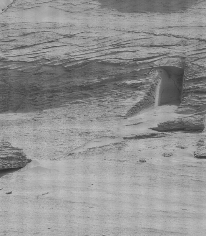 NASA Mars photo revealing a mystery object resembling a doorway on the red planet, fueling dramatic war theory. NASA Mars photo revealing a mystery object resembling a doorway on the red planet, fueling dramatic war theory.