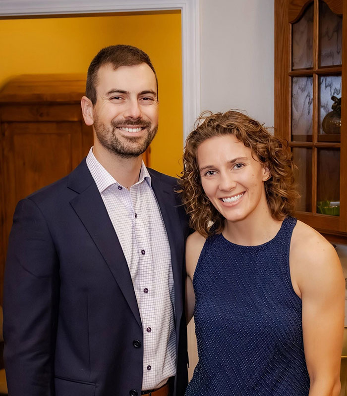 Hannah Rapp with her boyfriend, smiling for a photo, before her memorial and ring shopping.