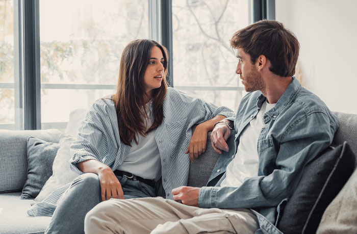BF Refuses To Propose Without Her Estranged Father's Blessing And His GF Wonders Who She Is Dating