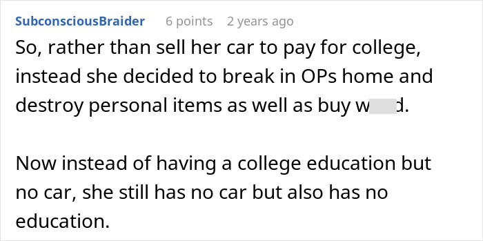 A screenshot of a comment discussing an aunt breaking into a home after being denied money, illustrating the matter with aunt asking him money. A screenshot of a comment discussing an aunt breaking into a home after being denied money, illustrating the matter with aunt asking him money.