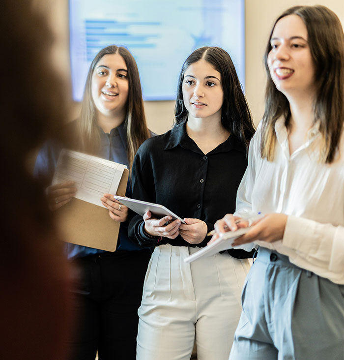 Person Has To Deal With Lazy People During Group Project, Finds The Perfect Way To Make Them Fail Person Has To Deal With Lazy People During Group Project, Finds The Perfect Way To Make Them Fail