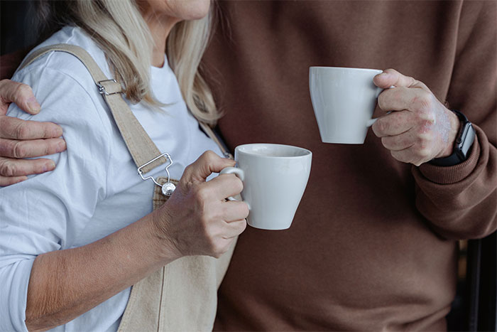 Woman Blows Up At Husband For Hiding A Secret About His Parents Until Their Kids Found Out First Woman Blows Up At Husband For Hiding A Secret About His Parents Until Their Kids Found Out First