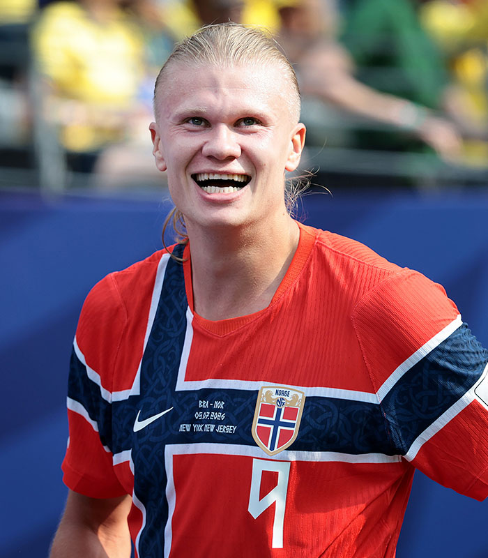Erling Haaland's Look Becomes Talking Point As Visagism Expert Drops Controversial Insights About His Image Erling Haaland's Look Becomes Talking Point As Visagism Expert Drops Controversial Insights About His Image