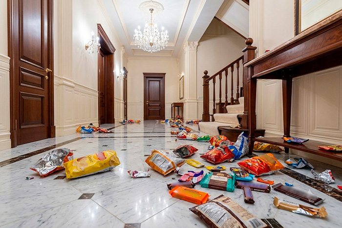 A messy White House hallway, illustrating the bad habit and disrespect affecting the residence. A messy White House hallway, illustrating the bad habit and disrespect affecting the residence.