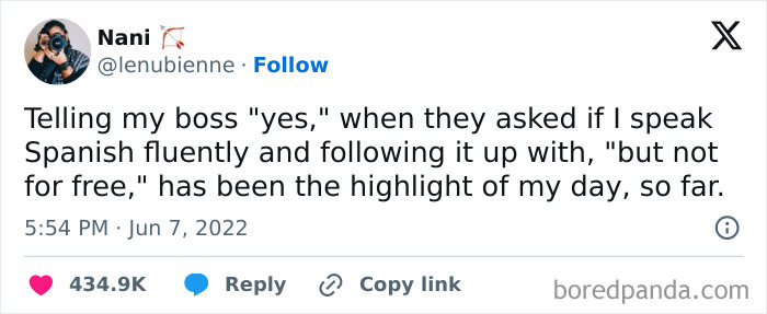 A tweet describes a funny interaction about 9-to-5 life, telling a boss 'yes' to speaking Spanish, but 'not for free'.
