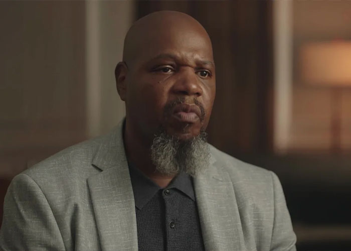 A man with a beard, a key figure in the case of the slain track star, revealing the truth. A man with a beard, a key figure in the case of the slain track star, revealing the truth.
